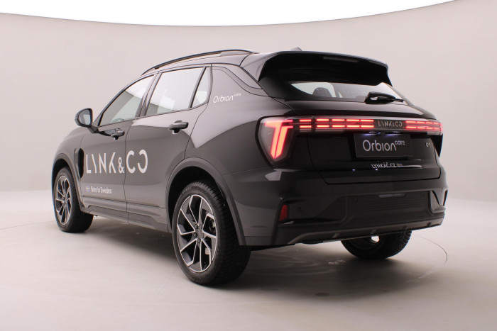 Lynk & Co 01 01 CORE PHEV
