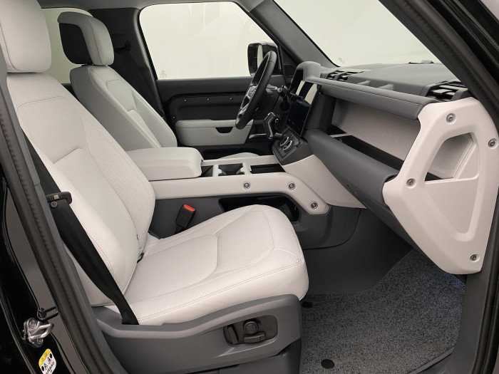 Land Rover Defender D350 X-DYNAMIC HSE AWD AUT 3.0 d Dynamic