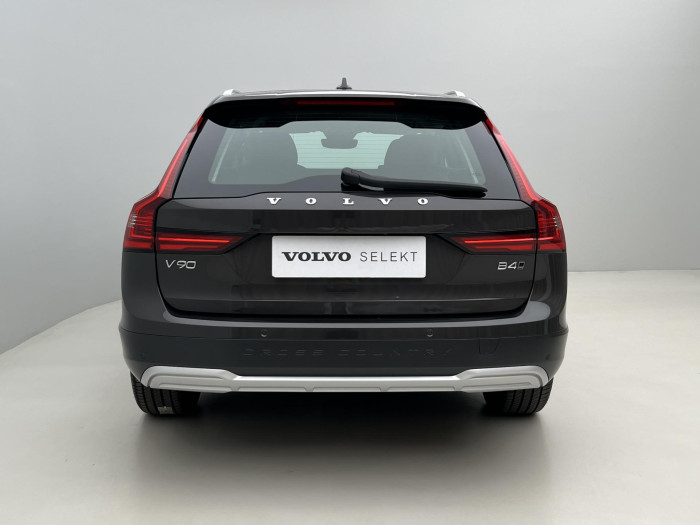 Volvo V90 CC B4 AWD PLUS AUT