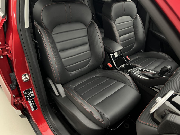 MG ZS 1.0T EXCLUSIVE AUT CZ 1.maj. 1.0 Exclusive