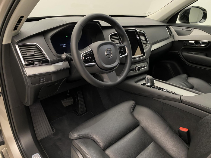 Volvo XC90 B5 AWD PLUS DARK REZERVACE