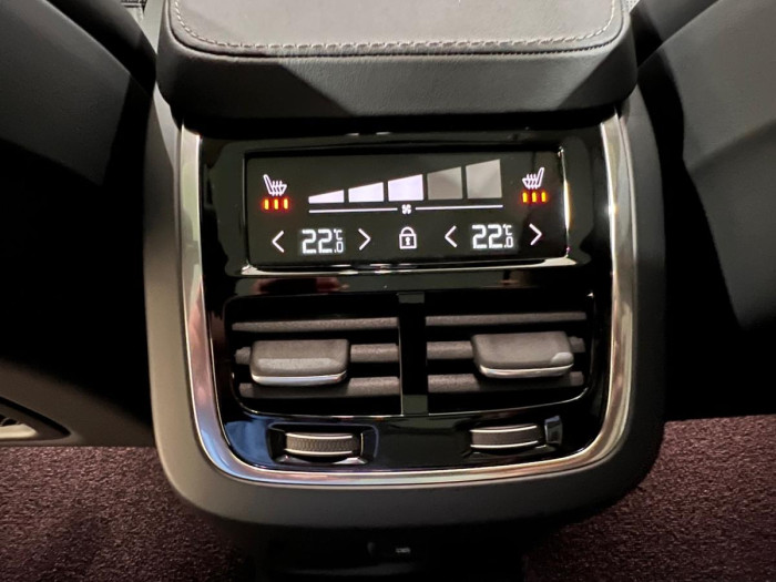 Volvo XC90 T8 AWD AUT  ULTIMATE 7-míst