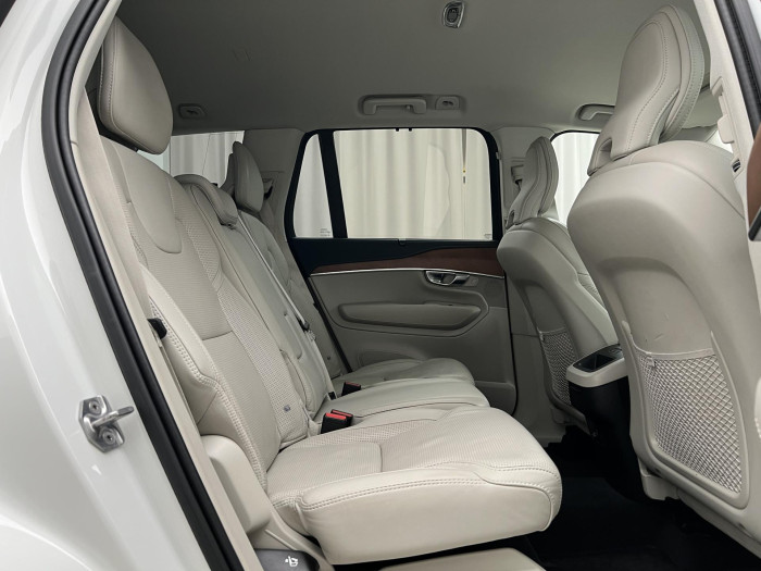 Volvo XC90 D5 AWD INSCRIPTION AUT CZ 2.0 d