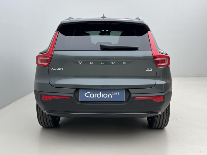 Volvo XC40 B3 DARK PLUS AUT
