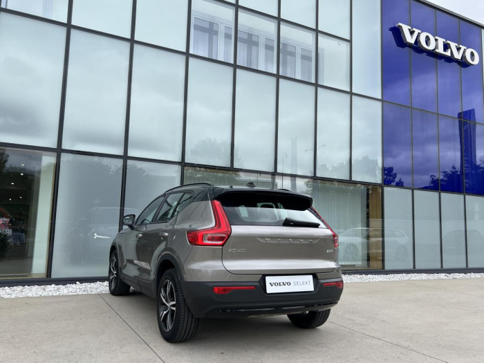 Volvo XC40 B4 R-DESIGN Aut