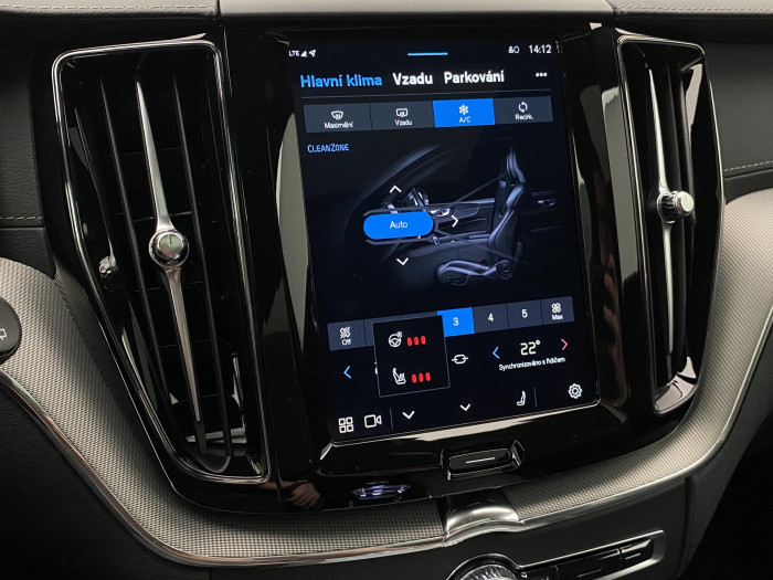 Volvo XC60 B5 AWD PLUS BLACK EDITION AUT