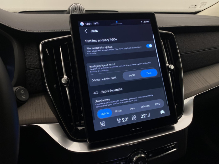 Volvo XC90 T8 AWD RECHARGE DARK ULTRA 7m