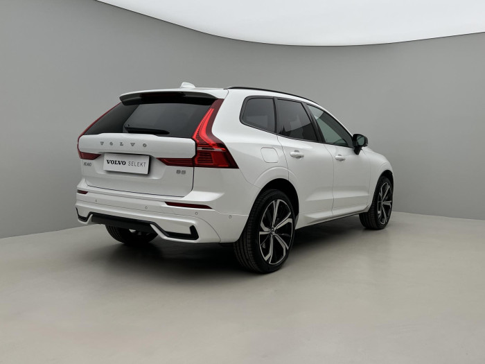 Volvo XC60 B5 AWD DARK ULTIMATE AUT 1.maj