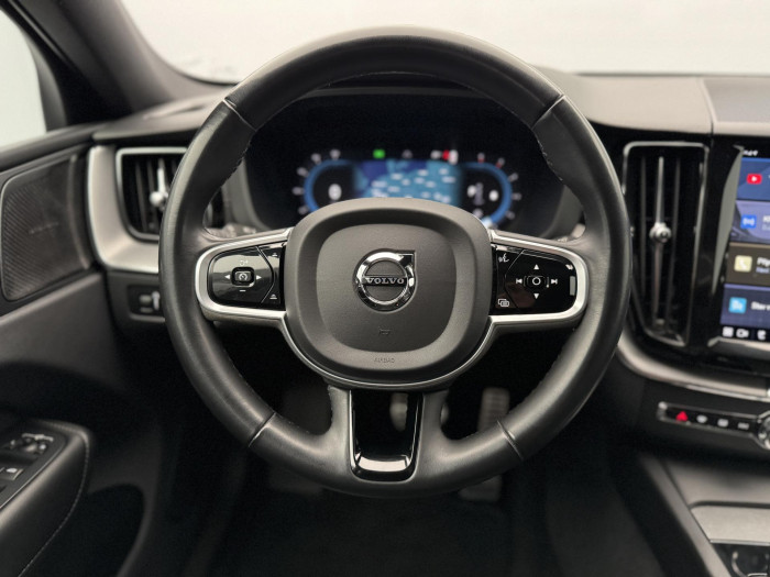 Volvo XC60 B4 AWD R-DESIGN AUT
