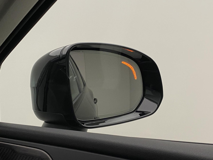 Volvo XC60 B4 AWD PLUS DARK AUT 1.maj