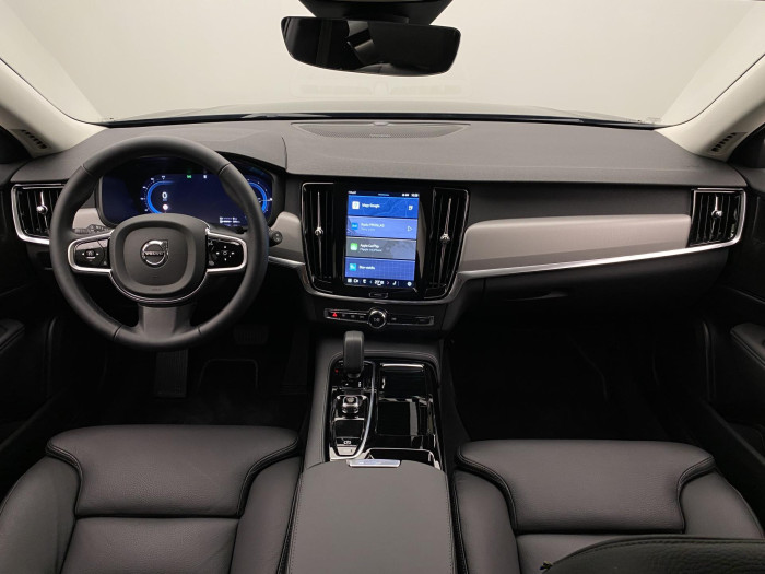 Volvo V90 T6 AWD PLUG-IN DARK PLUS AUT