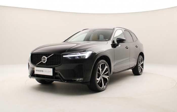 Volvo XC60 B4 AWD ULTIMATE AUT REZERVACE