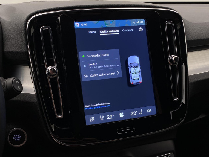 Volvo XC40 B3 DARK PLUS AUT CZ