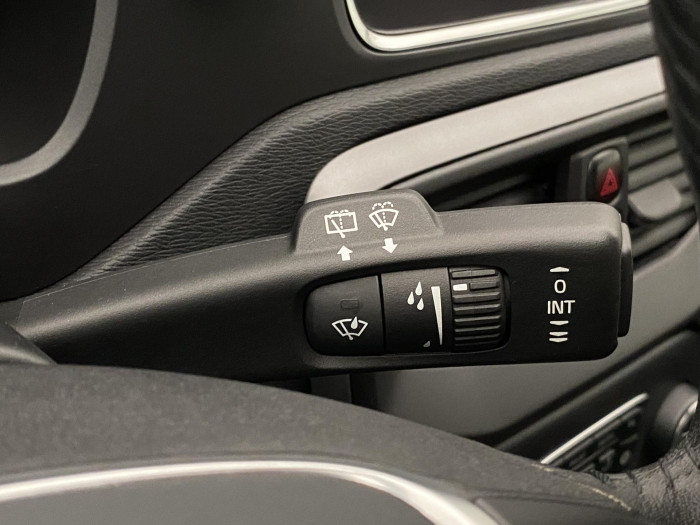 Volvo V40 D2 MOMENTUM AUT NAVIGACE 2.0 d Momentum