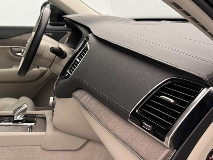 Volvo XC90 B6 AWD INSCRIPTION CZ