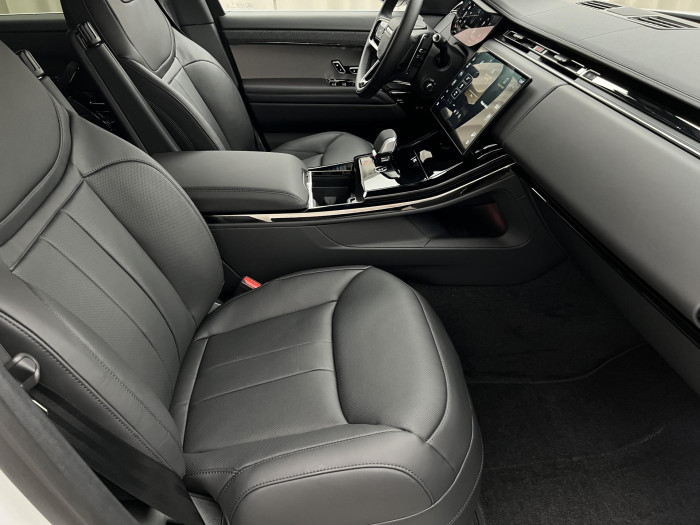 Land Rover Range Rover Sport D300 DYNAMIC SE AWD Aut 3.0 d Dynamic SE