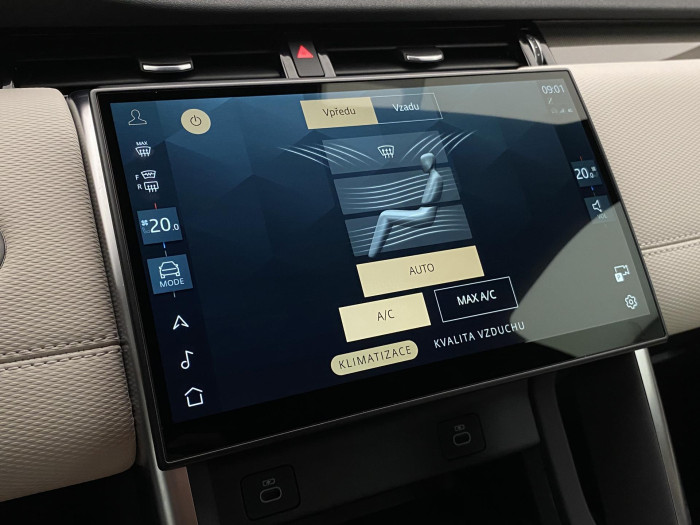 Land Rover Discovery Sport D200 SE DYNAMIC AWD CZ 1.maj 2.0 d SE Dynamic