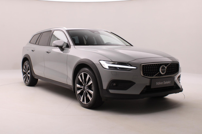Volvo V60 CC B5 AWD BRIGHT PLUS AUT