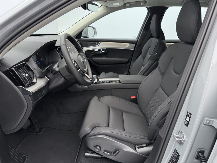 Volvo XC90 T8 AWD AUT RECHARGE CORE 7míst