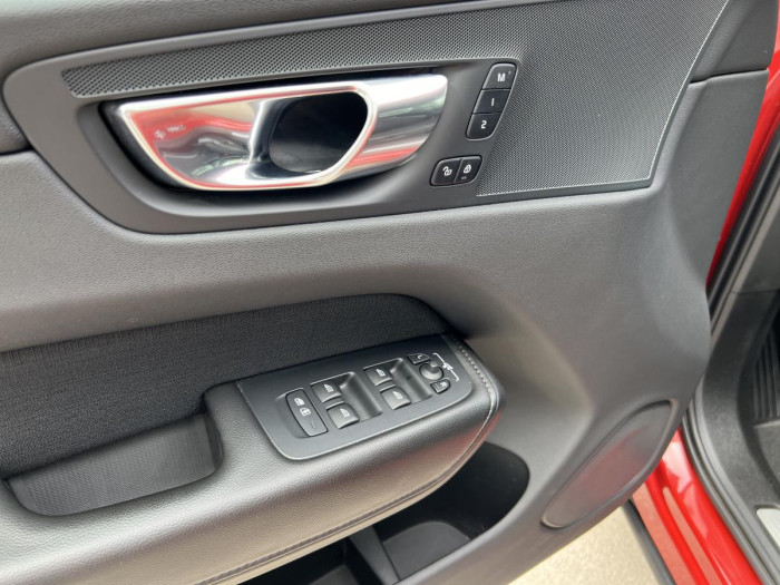 Volvo XC60 B5 MOMENTUM Aut 1.maj. 2.0 Momentum