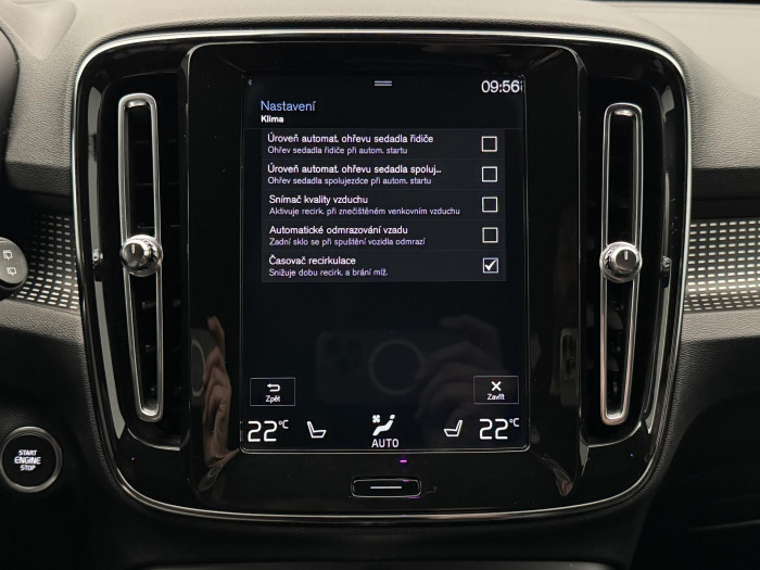 Volvo XC40 D4 AWD R-DESIGN AUT CZ 1. maj 2.0 d