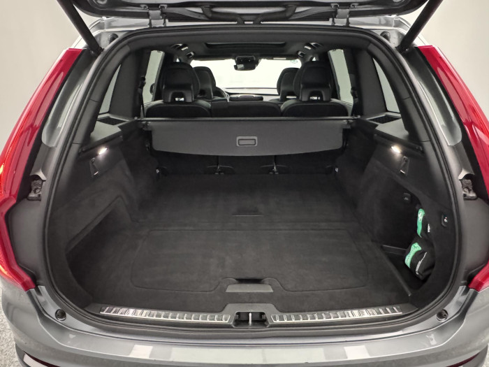 Volvo XC90 B5 AWD R-DESIGN AUT