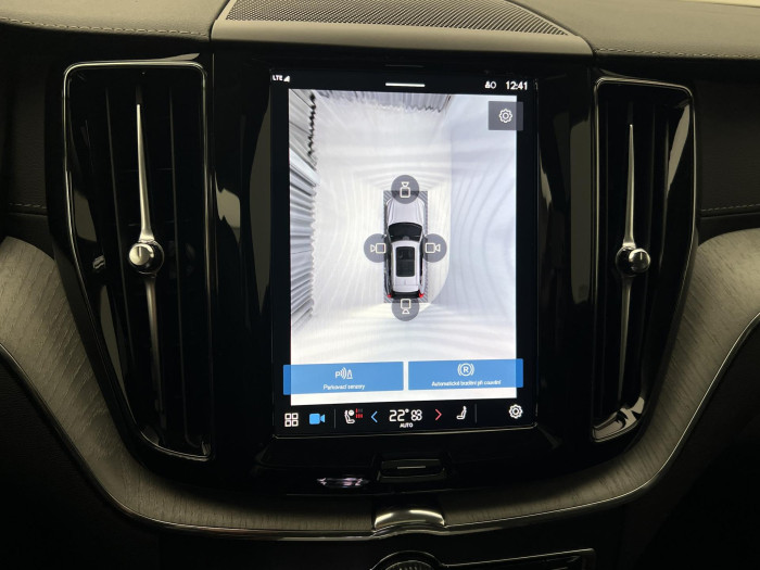Volvo XC60 T6 AWD RECHARGE ULTRA DARK CZ