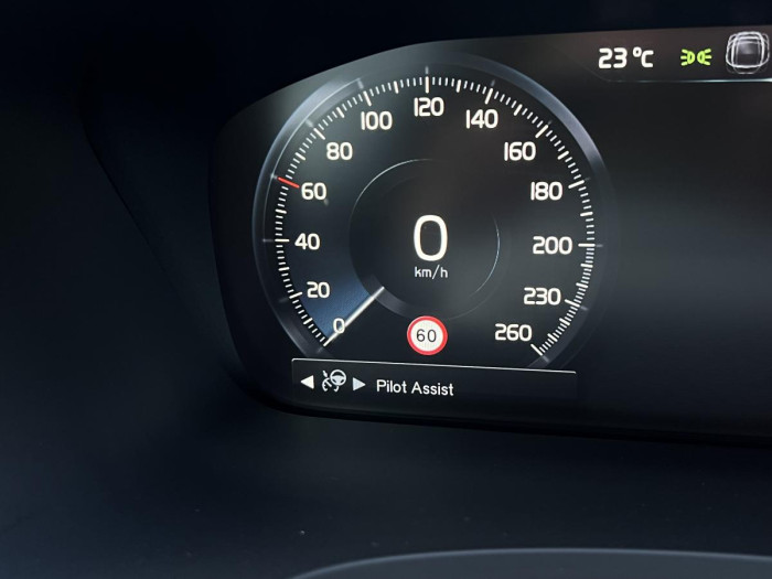 Volvo V90 CROSS COUNTRY D4 AWD Aut 2.0 d