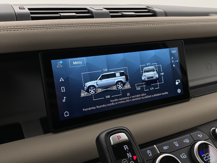 Land Rover Defender 110 P400 SE AWD AUT REZERVACE 3.0 SE