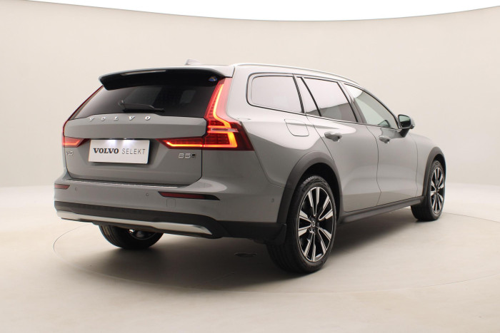 Volvo V60 CC B5 AWD PLUS AUT 1.maj