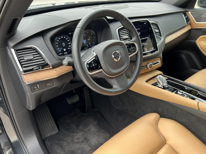 Volvo XC90 B5 AWD INSCRIPTION REZERVACE