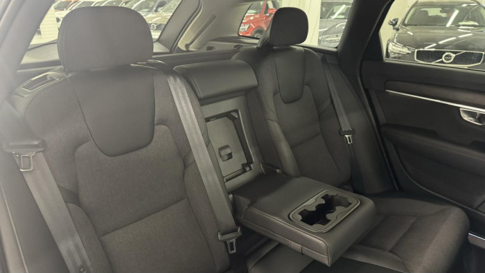 Volvo V90 CROSS COUNTRY D4 REZERVACE 2.0 d