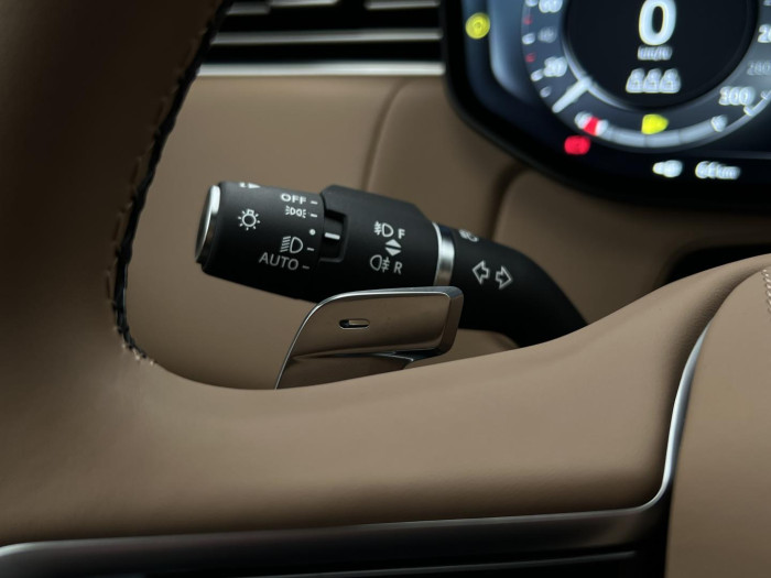 Land Rover Range Rover D350 HSE SWB AWD Aut REZERVACE 3.0 d