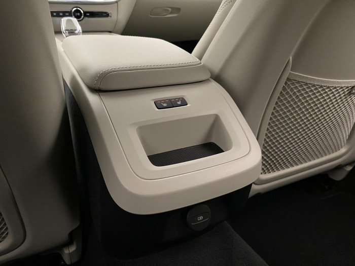 Volvo V60 B4 AUT BRIGHT PLUS