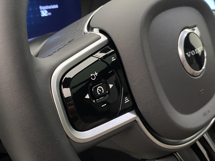 Volvo XC90 T8 AWD RECHARGE BRIGHT ULTRA 7