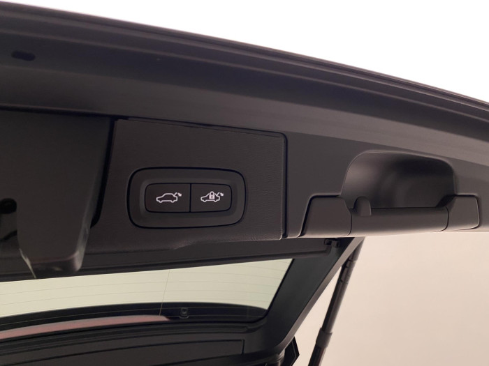 Volvo XC60 T8 AWD BRIGHT ULTRA AUT CZ