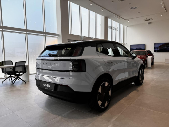 Volvo EX30 PURE ELECTRIC RECH. ULTRA RWD