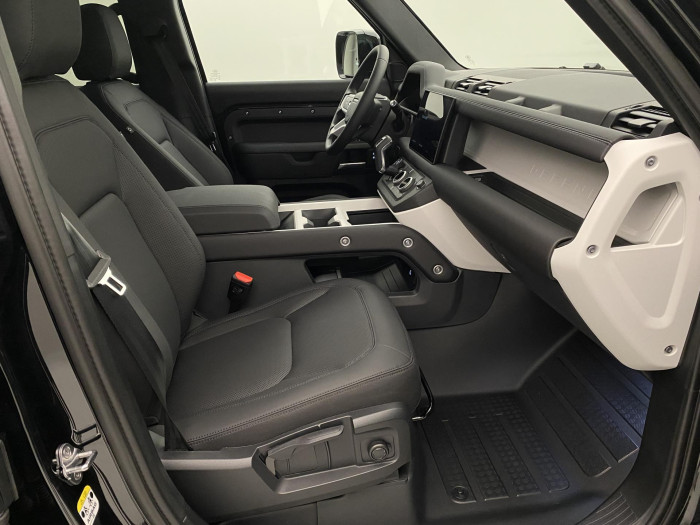 Land Rover Defender 110 D200 S AWD AUT 3.0 d