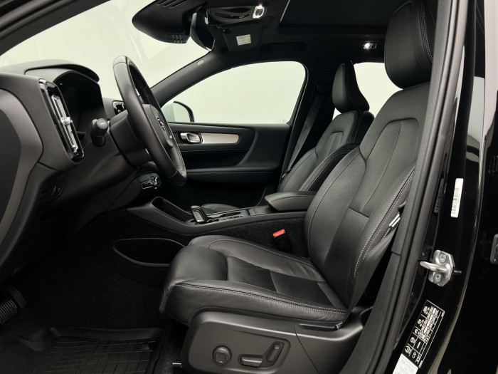 Volvo XC40 D4 AWD MOMENTUM AUT 2.0 d Momentum