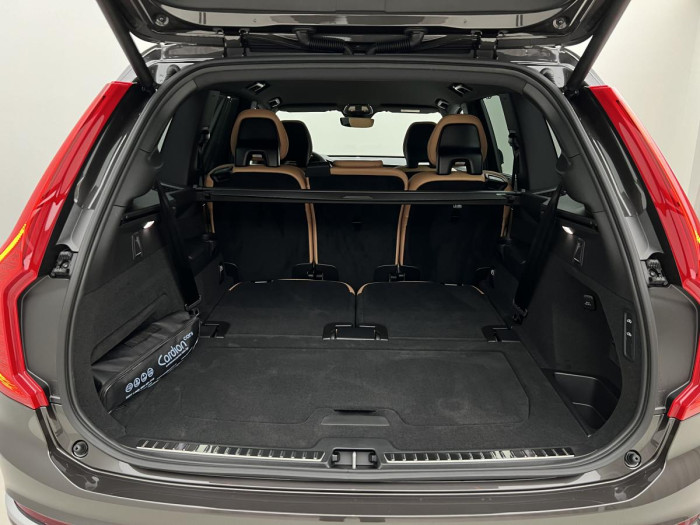 Volvo XC90 B5 AWD AUT BRIGHT PLUS 7-míst