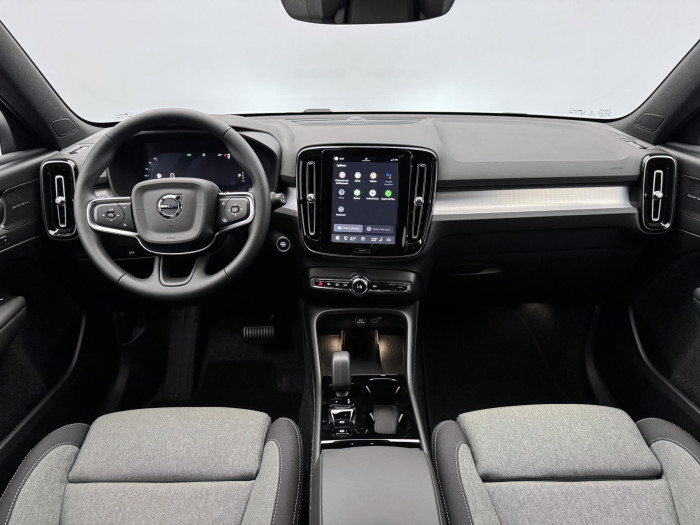 Volvo XC40 B3 AUT DARK PLUS