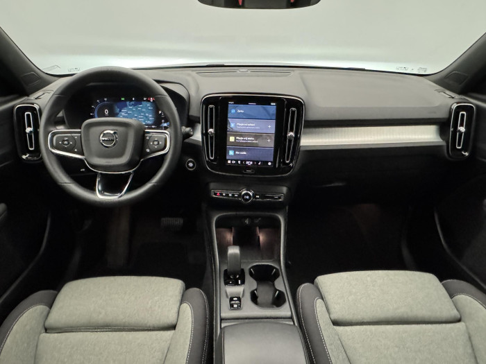 Volvo XC40 B4 CORE AUT 1. MAJ