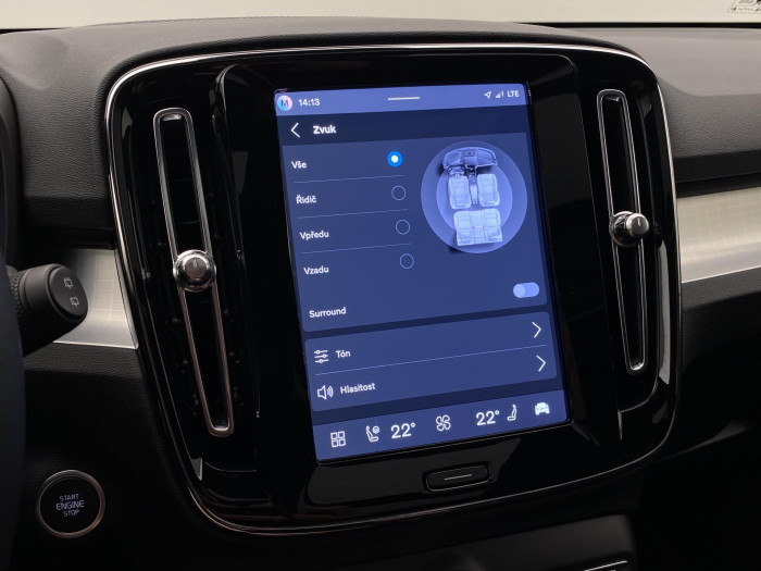 Volvo XC40 B3 AUT PLUS BLACK EDITION