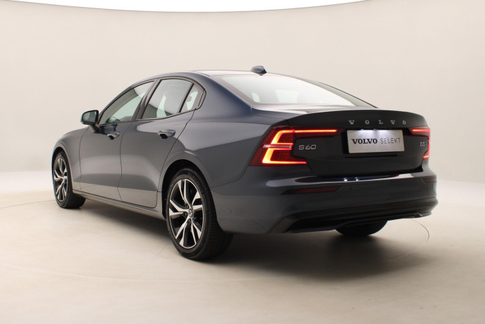 Volvo S60 B5 AWD ULTIMATE DARK AUT 1.maj
