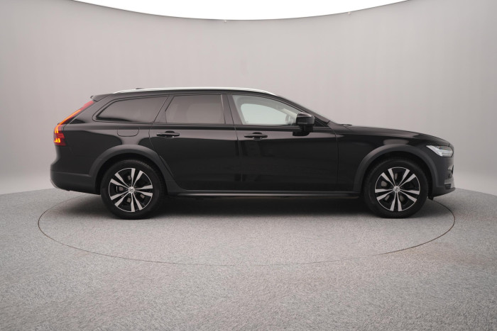 Volvo V90 CC B4 AWD PLUS AUT