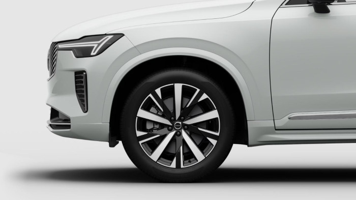 Volvo XC90 B5 AWD CORE 7míst AUT