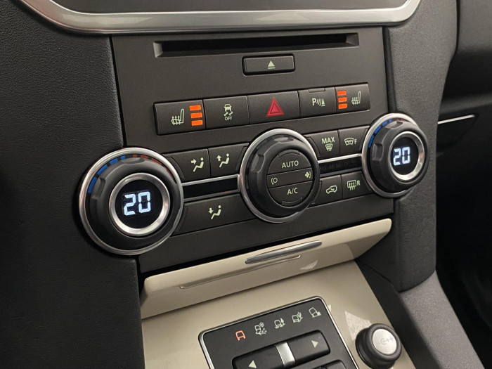 Land Rover Discovery SDV6 AWD AUT CZ REZERVACE