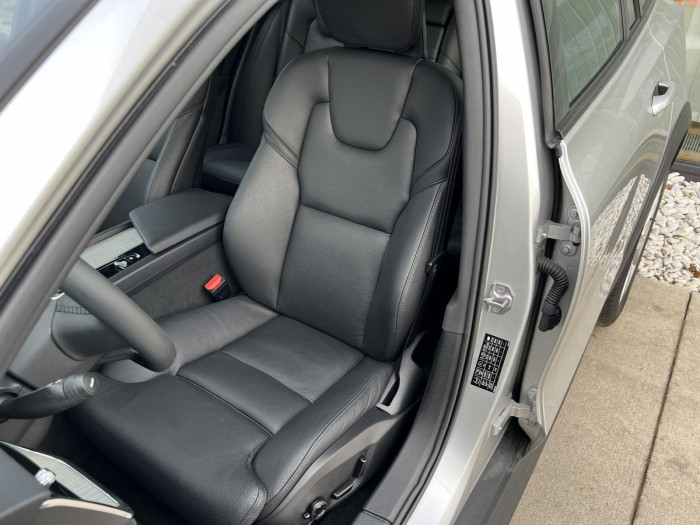 Volvo V60 CROSS COUNTRY B4 AWD Aut 1.maj