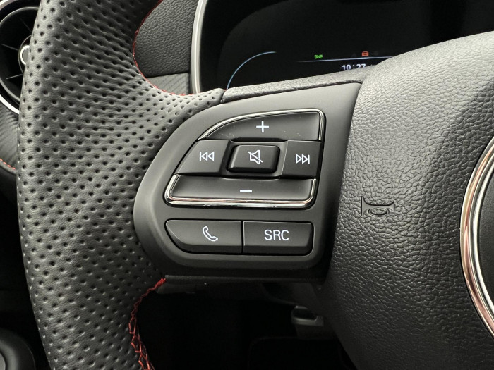 MG ZS 1.0T EXCLUSIVE AUT CZ 1.maj. 1.0 Exclusive