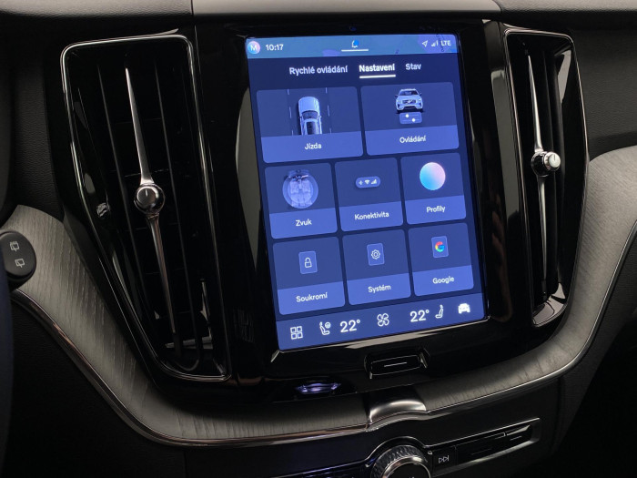 Volvo XC60 B5 AWD DARK PLUS AUT